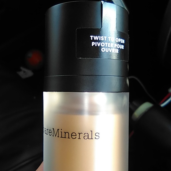 3/$30 NWT bareMinerals original liquid mineral foundation-shade golden tan SPF20 - Picture 2 of 7